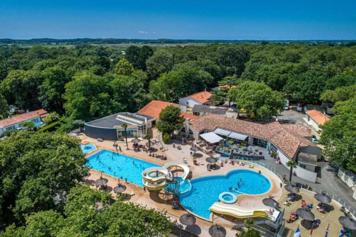 Chalet 4 Etoiles - Piscine - Eeccei